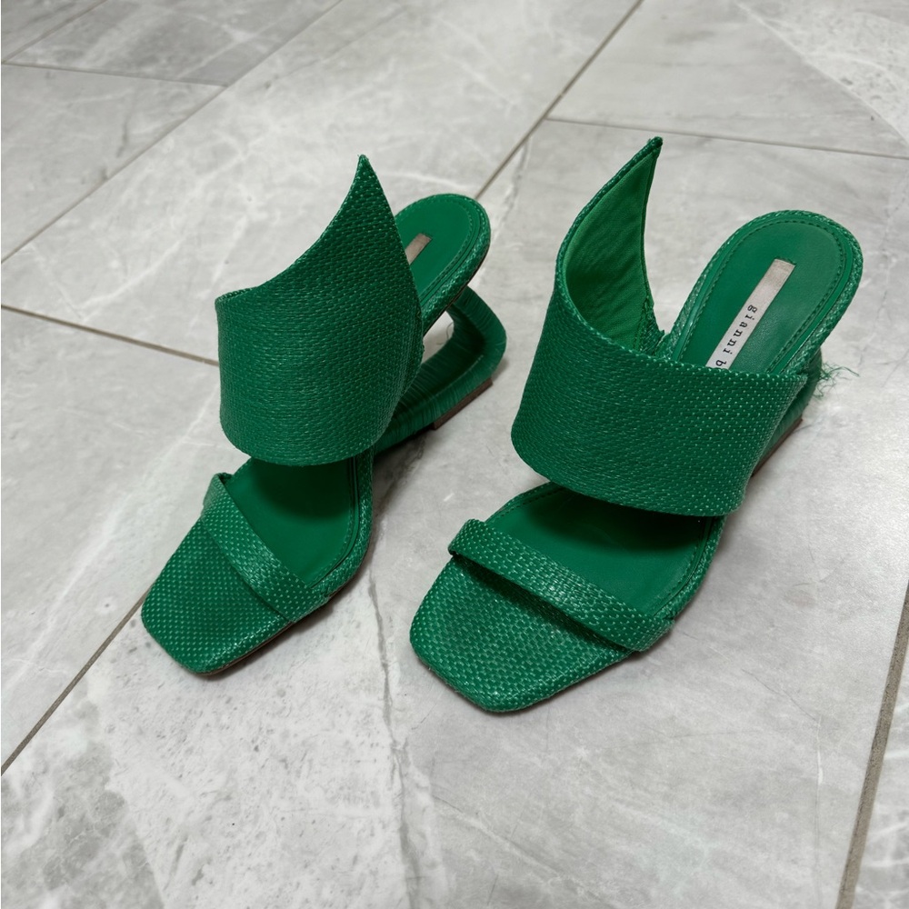Gianni Bini Wedge